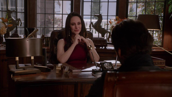 Madeleine Stowe - Revenge (2013) 2x20 &#039;Engagement&#039;