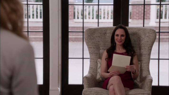 Madeleine Stowe - Revenge (2013) 2x20 &#039;Engagement&#039;