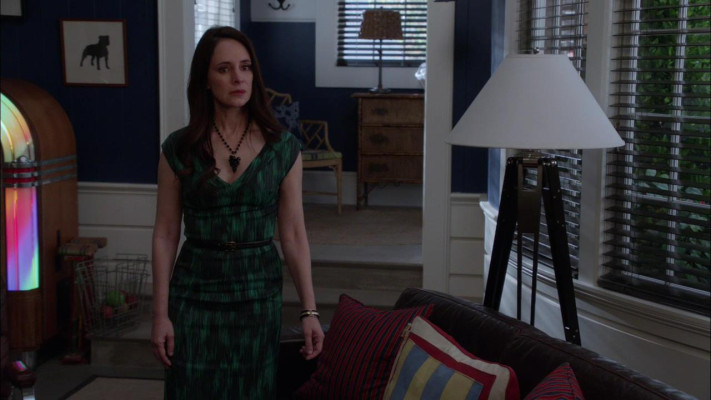 Madeleine Stowe - Revenge (2013) 2x22 &#039;Truth: Part 2&#039;