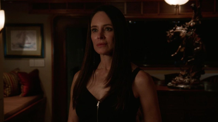 Madeleine Stowe - Revenge (2013) 3x02 &#039;Sin&#039;