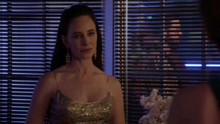 Madeleine Stowe - Revenge (2013) 3x05 Control