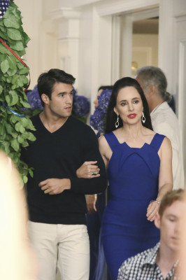Madeleine Stowe - Revenge (2013) 3x07 &#039;Resurgence&#039;
