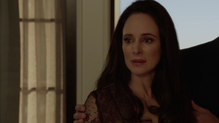 Madeleine Stowe - Revenge (2013) 3x10 &#039;Exodus&#039;