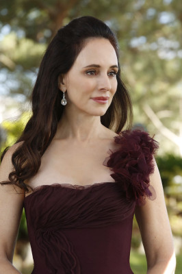 Madeleine Stowe - Revenge (2013) 3x10 &#039;Exodus&#039;