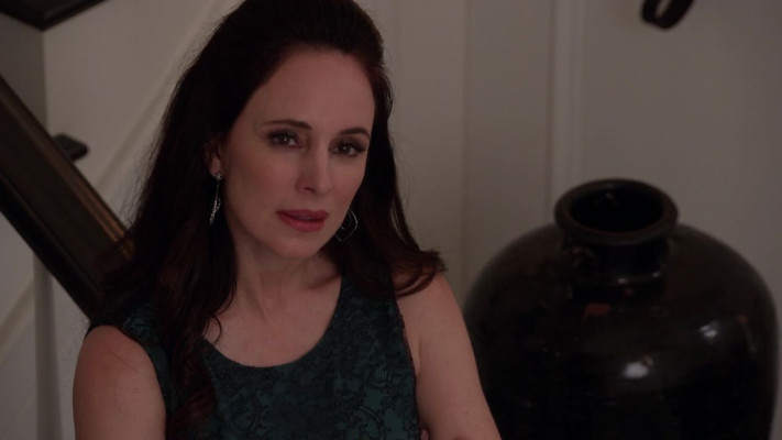 Madeleine Stowe - Revenge (2014) 3x12 &#039;Endurance&#039;