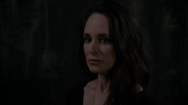 Madeleine Stowe - Revenge (2014) 4x02 &#039;Disclosure&#039;