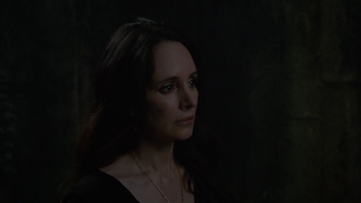 Madeleine Stowe - Revenge (2014) 4x02 &#039;Disclosure&#039;
