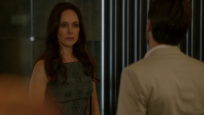 Madeleine Stowe - Revenge (2014) 4x03 &#039;Ashes&#039;