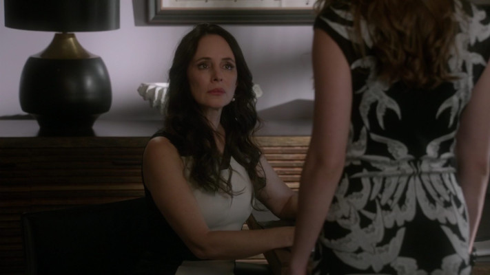 Madeleine Stowe - Revenge (2014) 4x05 &#039;Repercussions&#039;