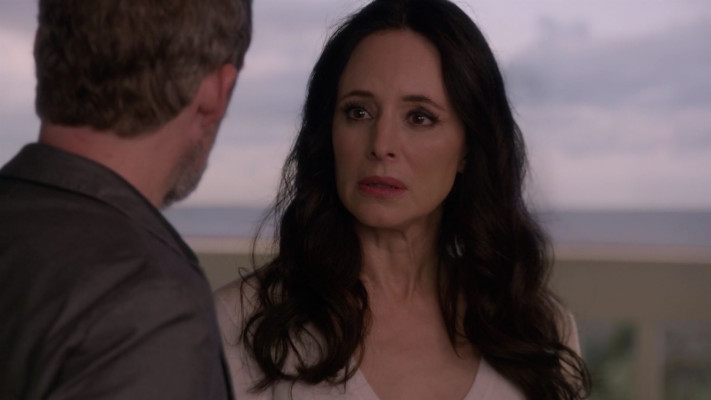 Madeleine Stowe - Revenge (2014) 4x07 &#039;Ambush&#039;