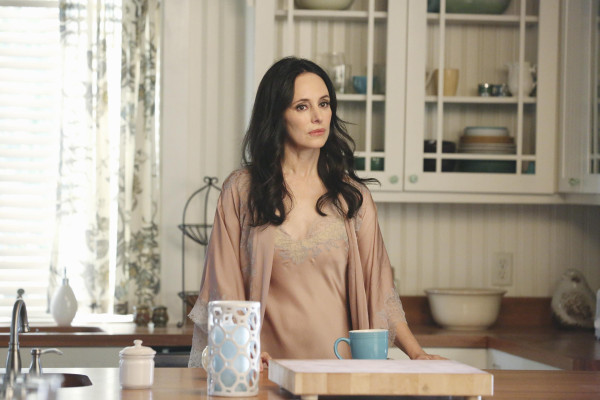 Madeleine Stowe - Revenge (2014) 4x07 &#039;Ambush&#039;