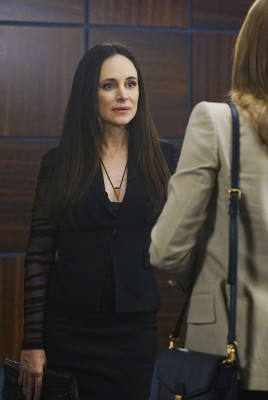 Madeleine Stowe - Revenge (2015) 4x18 &#039;Clarity&#039;