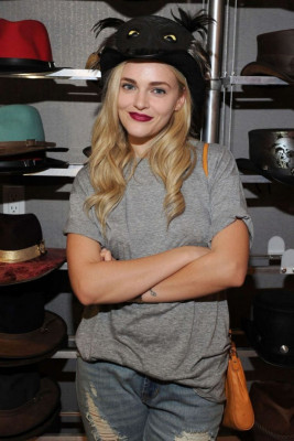 Madeline Brewer pic #1110929