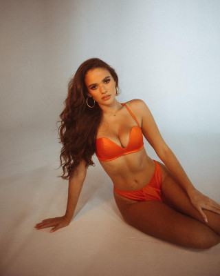 Madison Pettis - Savage x Fenty 08/17/2021