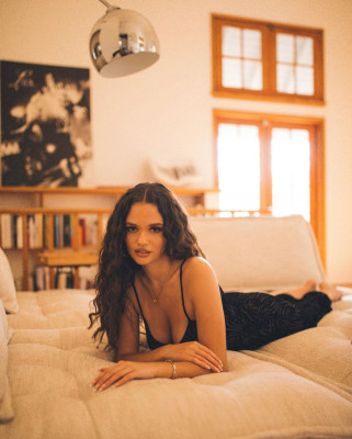 Madison Pettis 11/25/2021