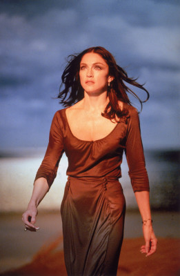 Madonna pic #192271