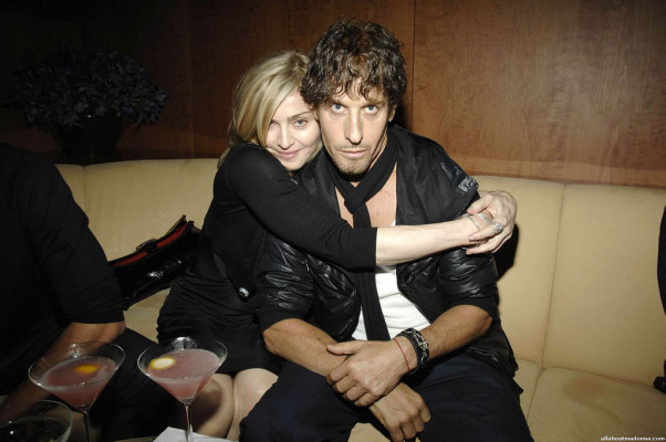 photo 8 in Madonna gallery [id195833] 2009-10-09 00:00:00