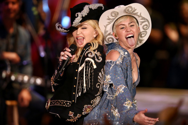 Madonna pic #738510
