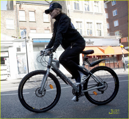 Madonna pic #622592