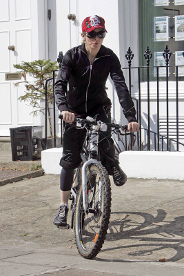 Madonna pic #252239