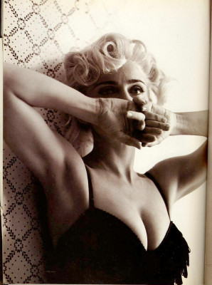 Madonna pic #250093