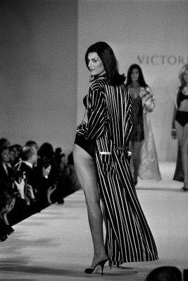 Magali Amadei for VICTORIA 'S SECRET 1995-1996 FASHION SHOW