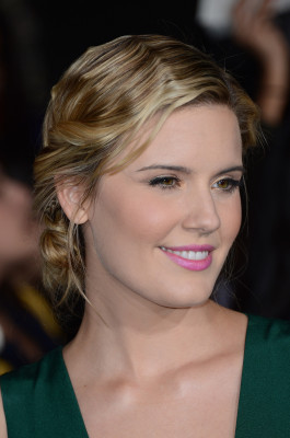 photo 10 in Maggie Grace gallery [id588165] 2012-12-07 00:00:00