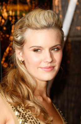 photo 9 in Maggie Grace gallery [id134586] 2009-02-11 00:00:00