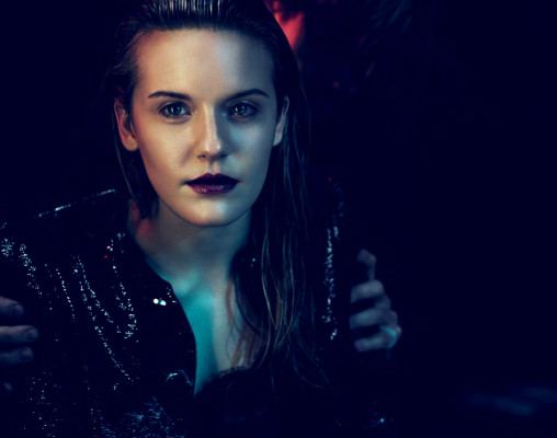 photo 22 in Maggie Grace gallery [id781569] 2014-12-21 00:00:00