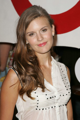 photo 16 in Maggie Grace gallery [id128155] 2009-01-12 00:00:00
