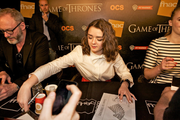 Maisie Williams pic #740534
