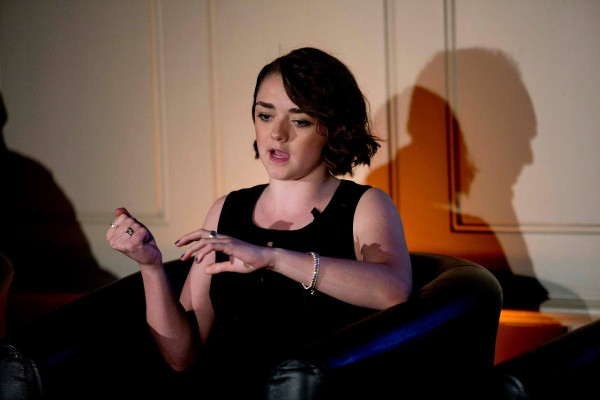 Maisie Williams pic #741181