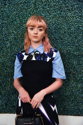 MAISIE WILLIAMS for Farfetch, Magazine 2019