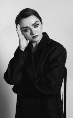 Maisie Williams – Harper’s Bazaar, March 2024