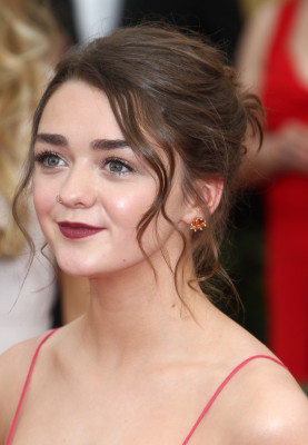 Maisie Williams pic #789799