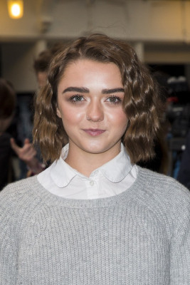 photo 19 in Maisie Williams gallery [id749255] 2014-07-19 00:00:00