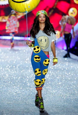 Malaika Firth pic #1223137