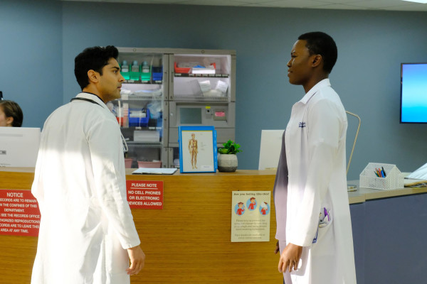 Manish Dayal - The Resident (2018) 1x03 &#039;Comrades in Arms&#039;