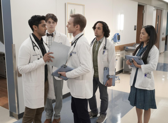 Manish Dayal - The Resident (2018) 2x02 &#039;The Prince and The Pauper&#039;