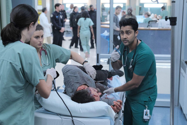 Manish Dayal - The Resident (2019) 3x03 &#039;Saints &amp; Sinners&#039;