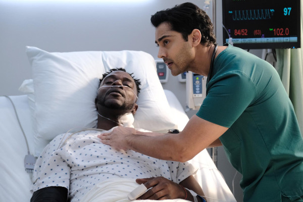 Manish Dayal - The Resident (2019) 3x08 &#039;Peking Duck Day&#039;