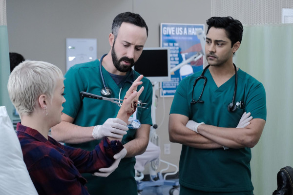 Manish Dayal - The Resident (2019) 3x08 &#039;Peking Duck Day&#039;