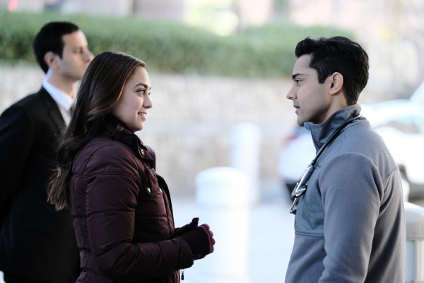 Manish Dayal - The Resident (2020) 3x16 &#039;Reverse Cinderella&#039;