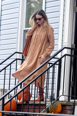 Margot Robbie in Brooklyn, New York 10/07/2019