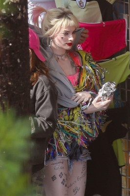 Margot Robbie - On set of &#039;Birds Of Prey&#039; in Los Angeles 01/02/19