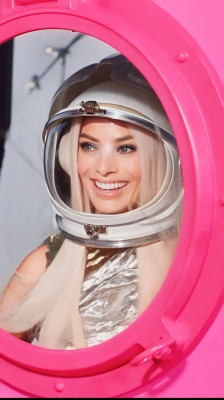 Margot Robbie by Ethan James Green for Vogue (June/July 2023)