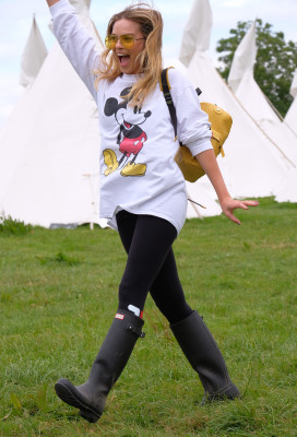 Margot Robbie at the Glastonbury Festival // June 23, 2017
