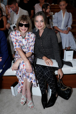 Margot Robbie - July 02 - Chanel: Paris Fashion Week