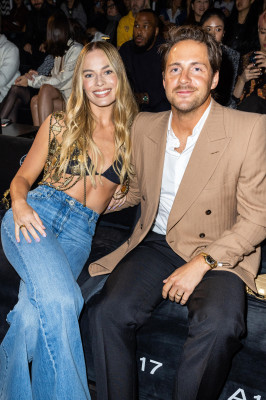  Margot Robbie – Chanel Cruise Fashion Show in Los Angeles 05/09/2023