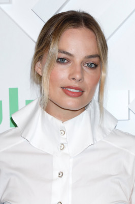 Margot Robbie - MAY 01: &#039;DOLLFACE&#039; AT HULU UPFRONT